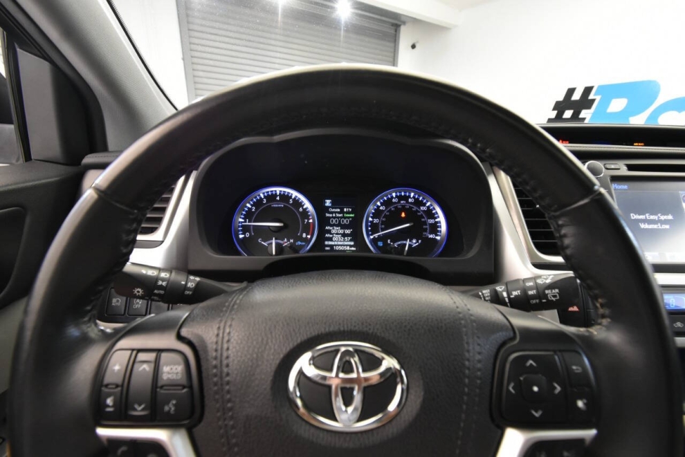 2019 Toyota Highlander XLE, White, Mileage: 105,052 - photo 26