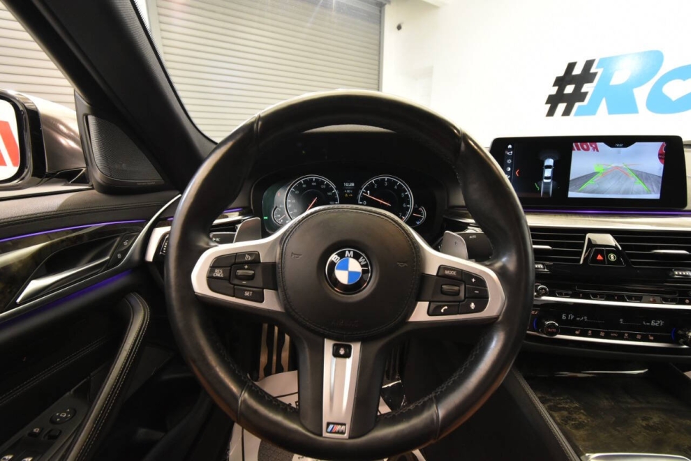 2018 BMW 5 Series M550i xDrive AWD 4dr Sedan, White, Mileage: 43,903 - photo 23