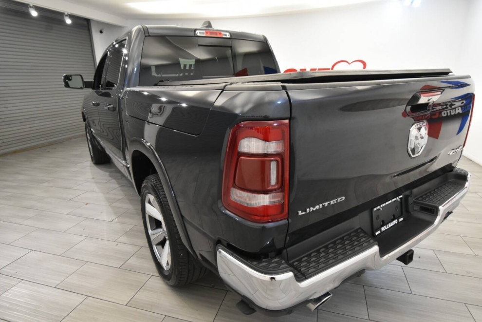 2019 RAM 1500 Limited 4x4 4dr Crew Cab 5.6 ft. SB Pickup, Gray, Mileage: 12,871 - photo 2