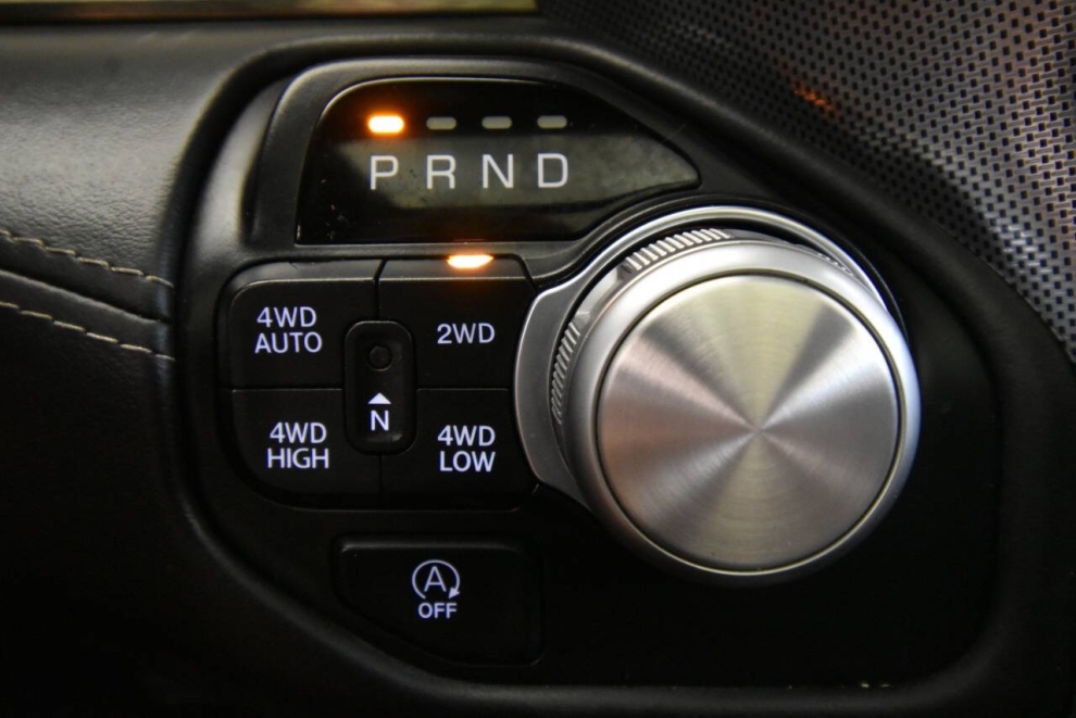 2019 RAM 1500 Limited 4x4 4dr Crew Cab 5.6 ft. SB Pickup, Gray, Mileage: 12,871 - photo 20