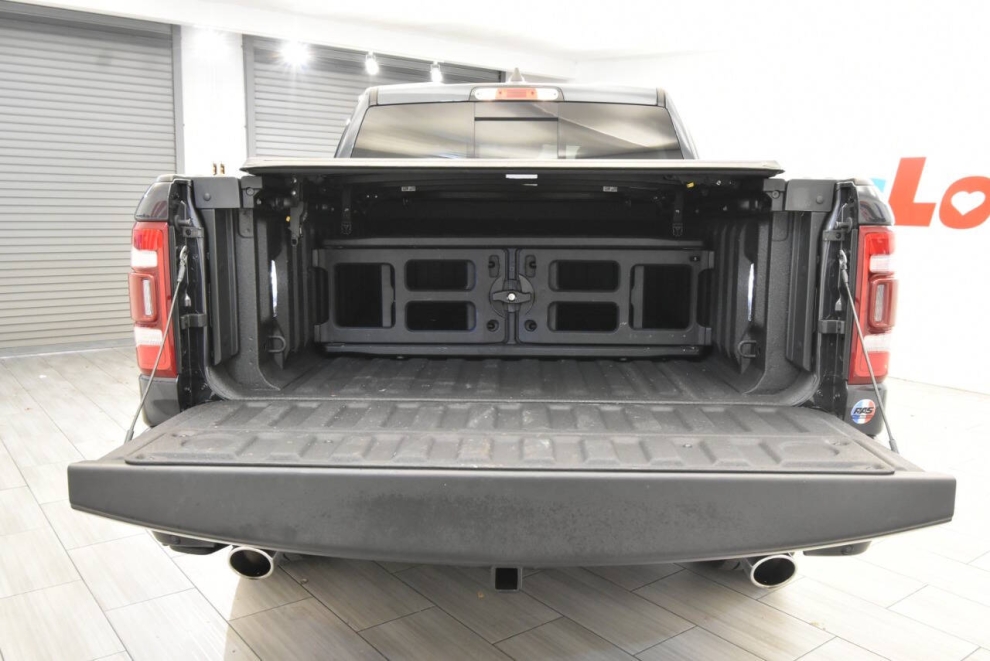 2019 RAM 1500 Limited 4x4 4dr Crew Cab 5.6 ft. SB Pickup, Gray, Mileage: 12,871 - photo 30