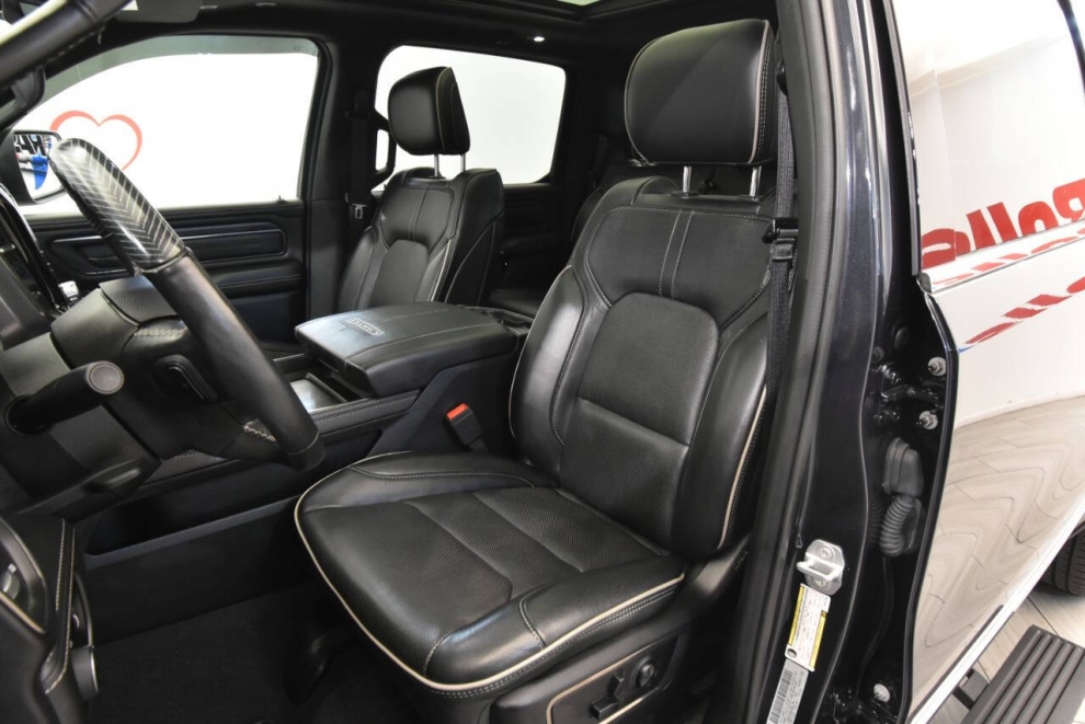 2019 RAM 1500 Limited 4x4 4dr Crew Cab 5.6 ft. SB Pickup, Gray, Mileage: 12,871 - photo 9