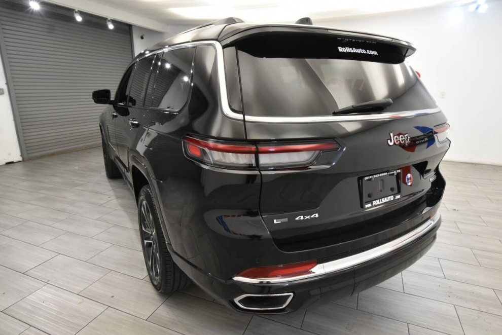 2021 Jeep Grand Cherokee L Overland 4x4 4dr SUV, Black, Mileage: 91,615 - photo 2