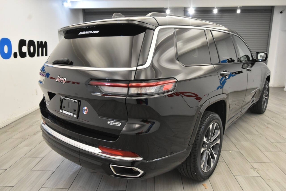 2021 Jeep Grand Cherokee L Overland 4x4 4dr SUV, Black, Mileage: 91,615 - photo 4
