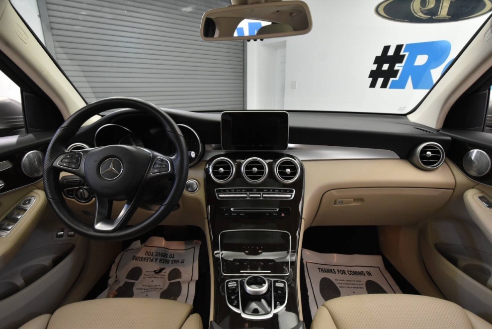 2019 Mercedes-Benz GLC GLC 350e 4MATIC AWD 4dr SUV, Gold, Mileage: 36,690 - photo 16