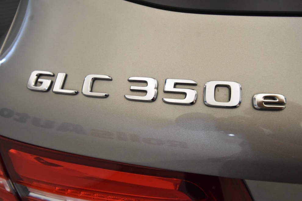 2019 Mercedes-Benz GLC GLC 350e 4MATIC AWD 4dr SUV, Gold, Mileage: 36,690 - photo 29