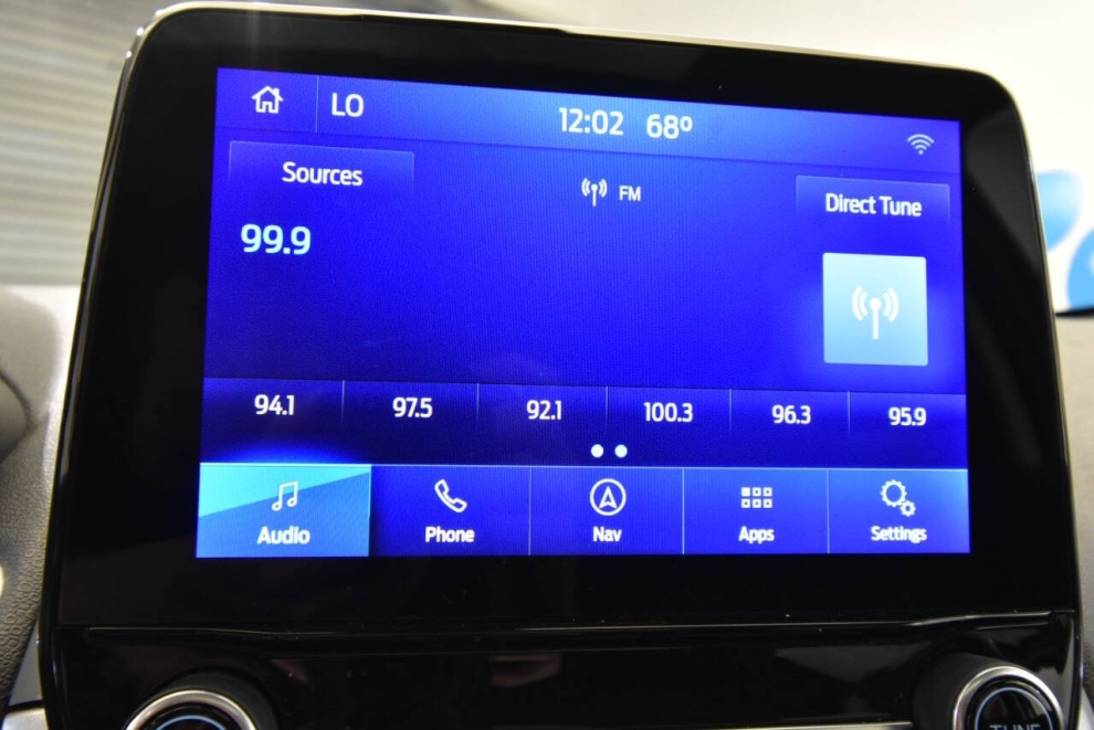 2022 Ford EcoSport SES AWD 4dr Crossover, Silver, Mileage: 51,132 - photo 19