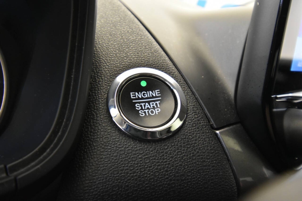 2022 Ford EcoSport SES AWD 4dr Crossover, Silver, Mileage: 51,132 - photo 21