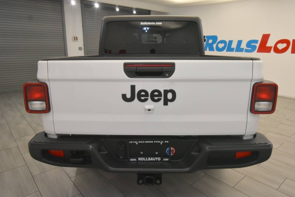 2023 Jeep Gladiator Sport S, White, Mileage: 54,660 - photo 3