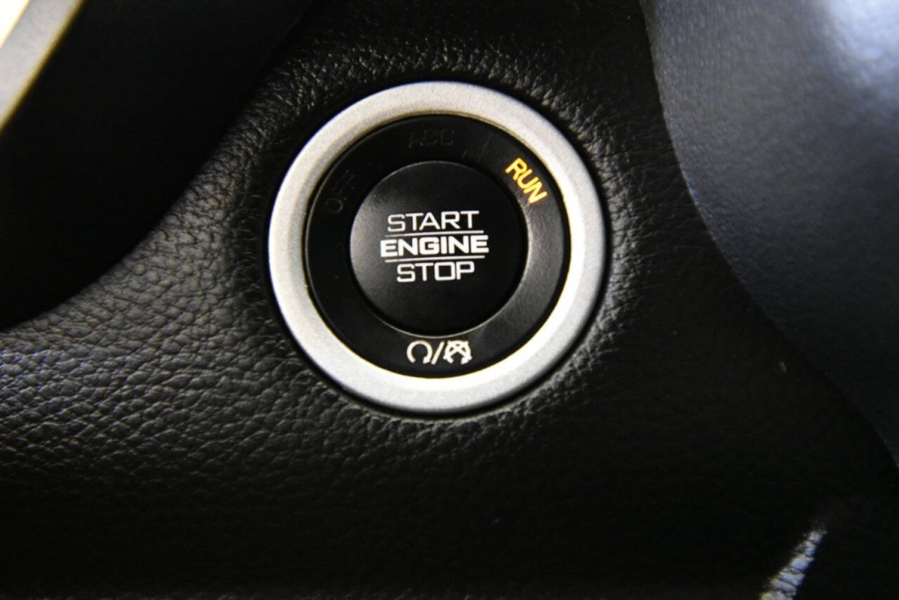 2023 RAM 1500 Big Horn, Red, Mileage: 65,757 - photo 17