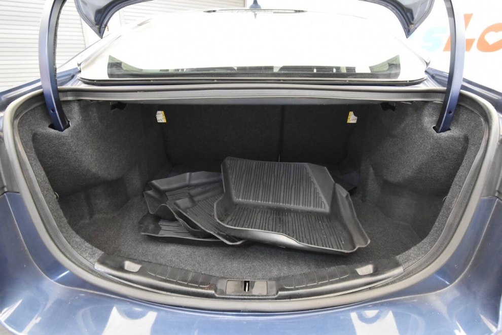 2019 Ford Fusion SE 4dr Sedan, Blue, Mileage: 62,827 - photo 28