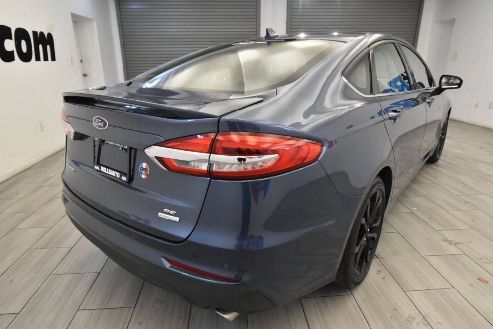 2019 Ford Fusion SE 4dr Sedan, Blue, Mileage: 62,827 - photo 4