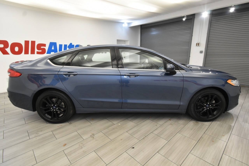 2019 Ford Fusion SE 4dr Sedan, Blue, Mileage: 62,827 - photo 5