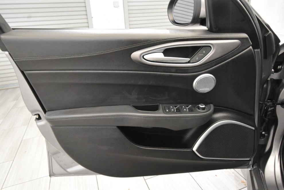 2020 Alfa Romeo Giulia TI Sport, Gray, Mileage: 52,711 - photo 10