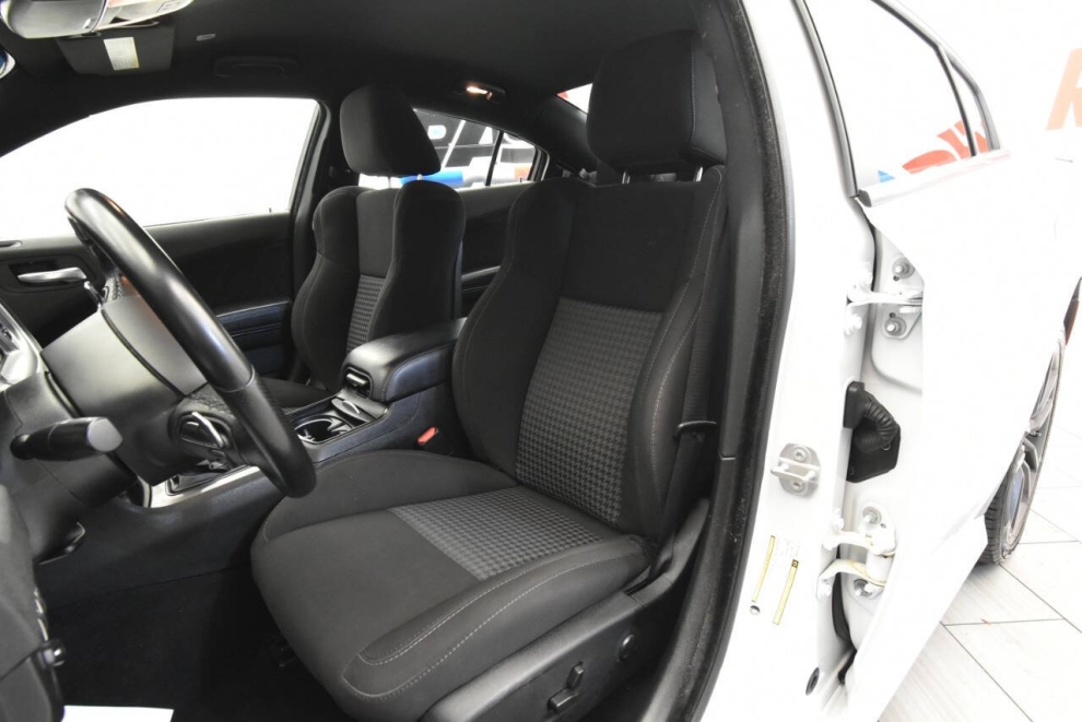 2022 Dodge Charger GT AWD 4dr Sedan, White, Mileage: 59,449 - photo 10