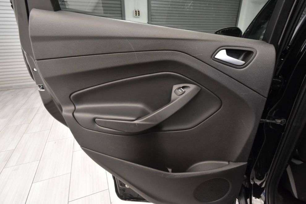 2019 Ford Escape SE AWD 4dr SUV, Negro, Mileage: 83,006 - photo 13