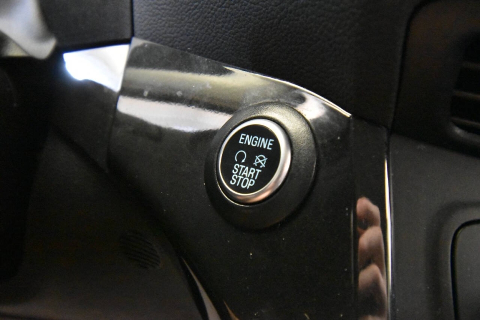 2019 Ford Escape SE AWD 4dr SUV, Negro, Mileage: 83,006 - photo 21