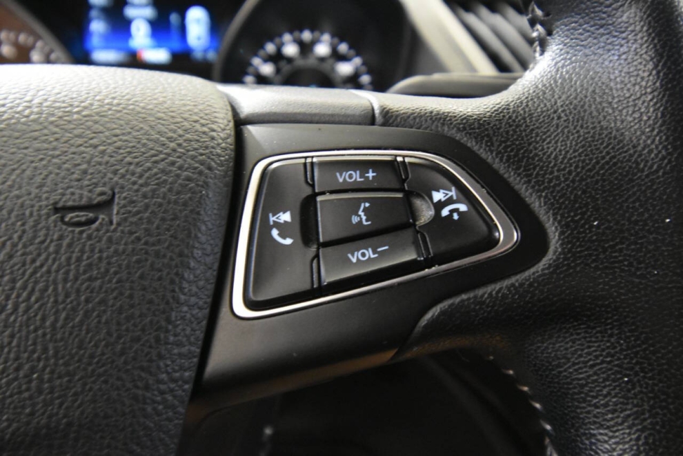 2019 Ford Escape SE AWD 4dr SUV, Negro, Mileage: 83,006 - photo 24