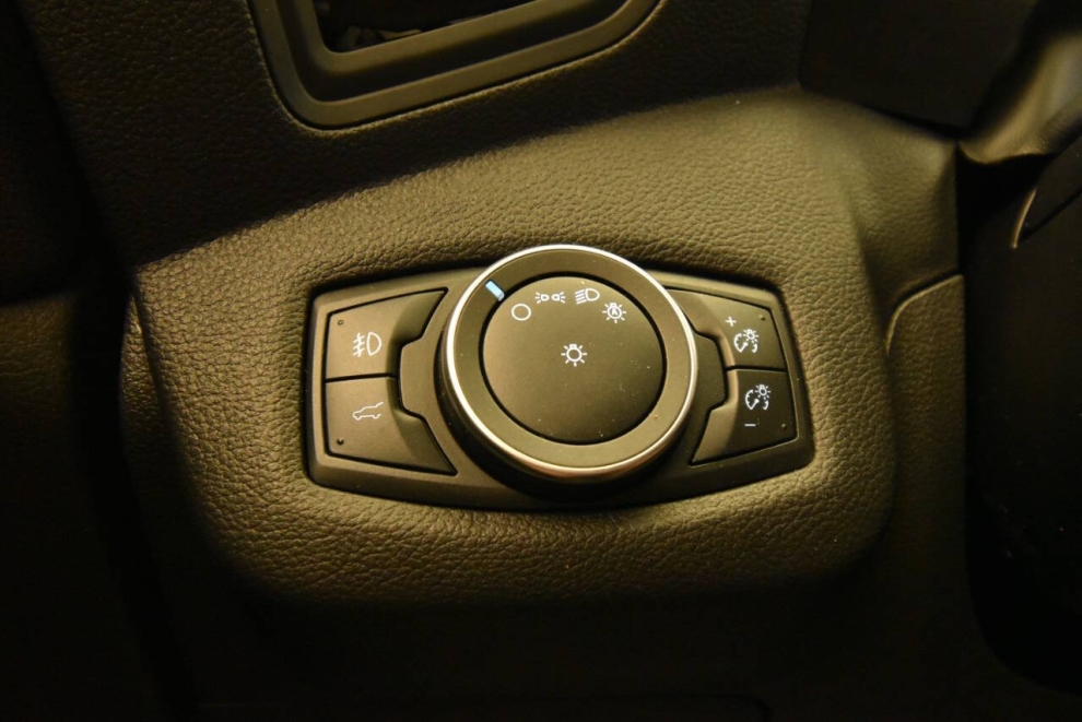 2019 Ford Escape SE AWD 4dr SUV, Negro, Mileage: 83,006 - photo 26