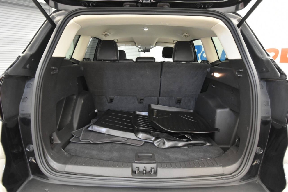 2019 Ford Escape SE AWD 4dr SUV, Negro, Mileage: 83,006 - photo 30