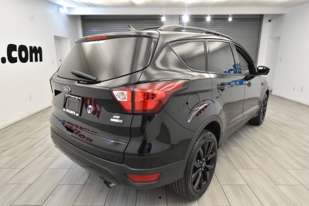 2019 Ford Escape SE AWD 4dr SUV, Negro, Mileage: 83,006 - photo 4