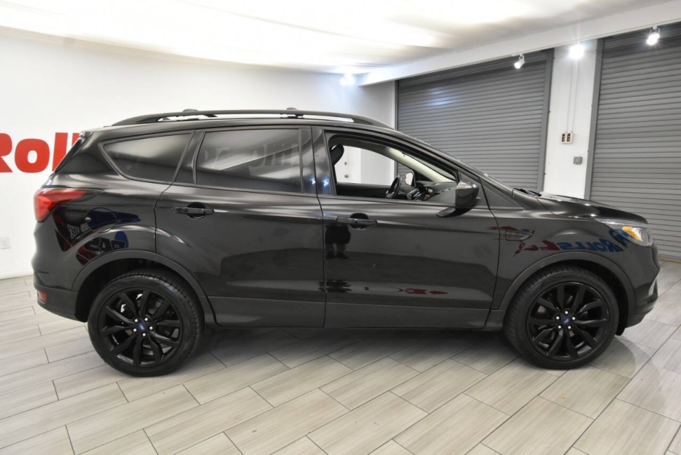 2019 Ford Escape SE AWD 4dr SUV, Negro, Mileage: 83,006 - photo 5