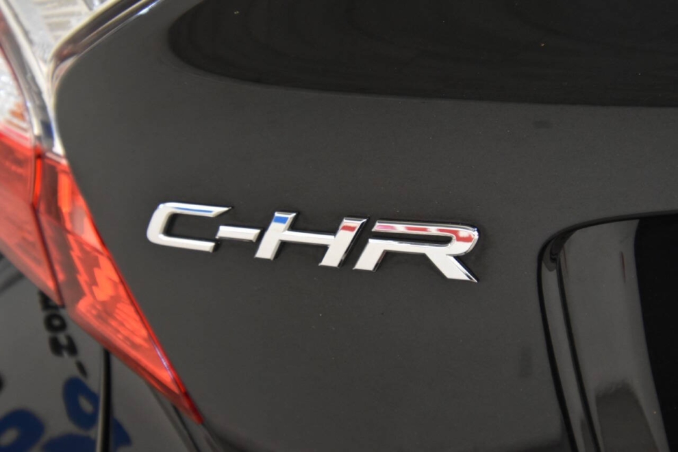 2020 Toyota C-HR XLE, Black, Mileage: 91,339 - photo 25