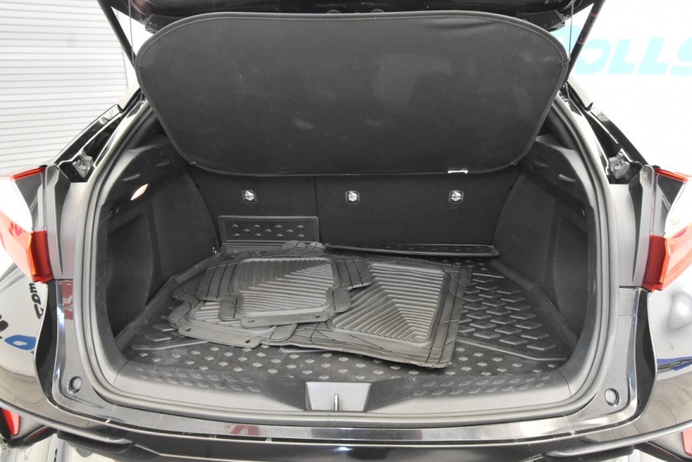 2020 Toyota C-HR XLE, Black, Mileage: 91,339 - photo 26