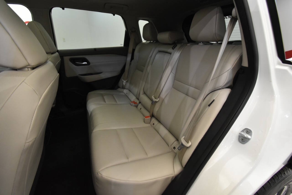 2023 Nissan Rogue SV AWD 4dr Crossover, White, Mileage: 78,761 - photo 11