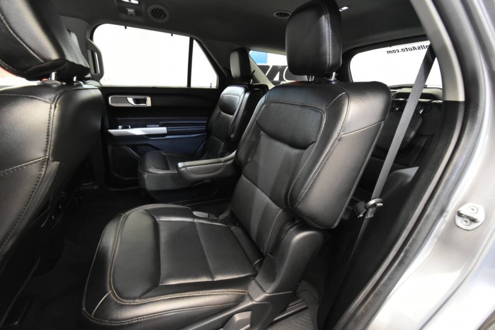 2022 Ford Explorer Limited AWD 4dr SUV, Gray, Mileage: 76,198 - photo 13