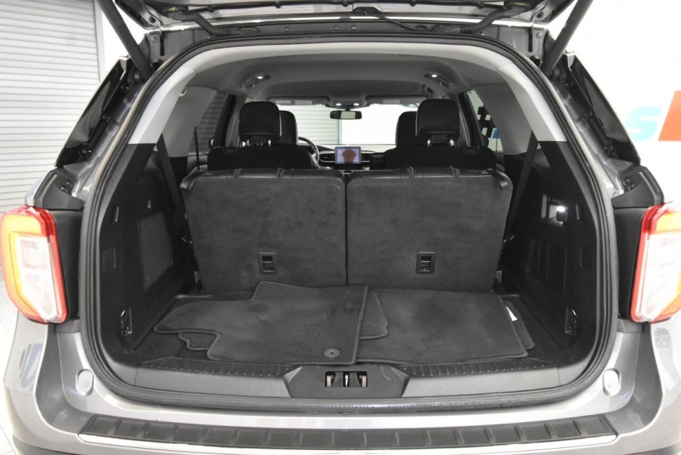 2022 Ford Explorer Limited AWD 4dr SUV, Gray, Mileage: 76,198 - photo 33