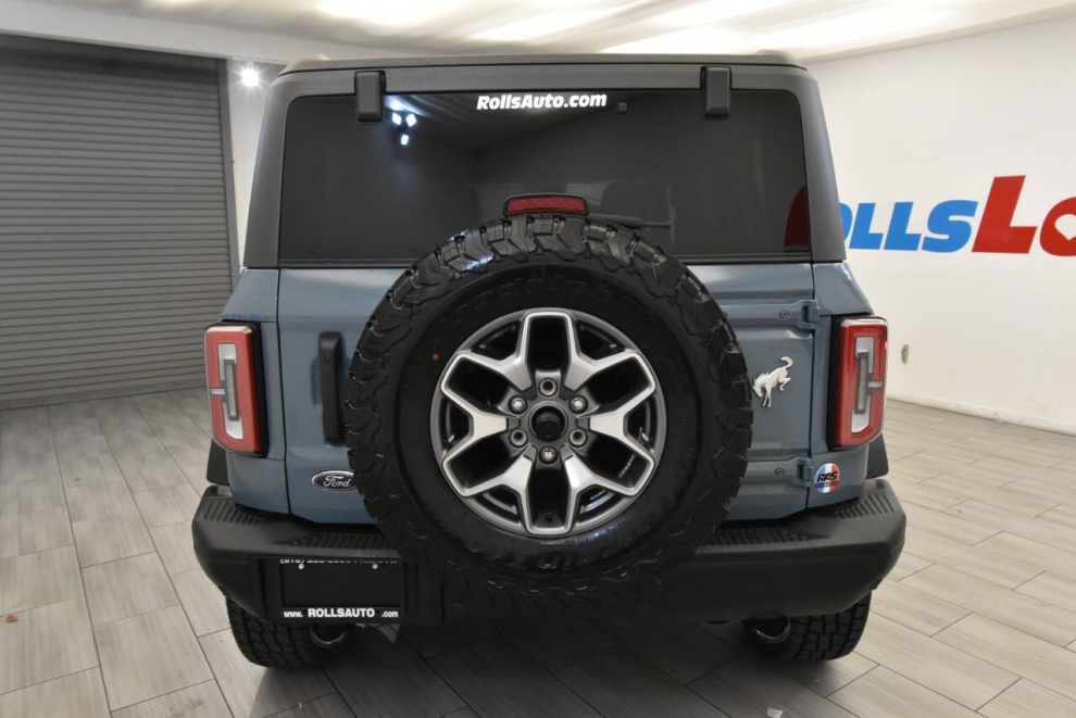 2022 Ford Bronco Badlands Advanced, Blue, Mileage: 73,177 - photo 3