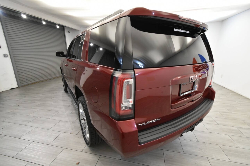 2016 GMC Yukon SLT 4x4 4dr SUV, Burgundy, Mileage: 128,819 - photo 2