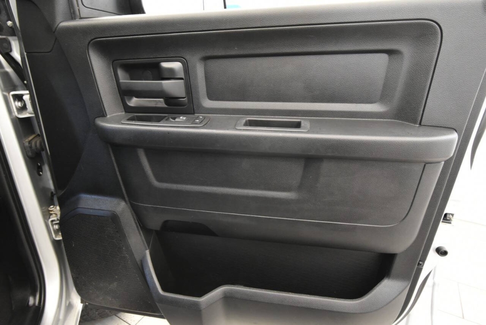 2018 RAM 1500 Express, Silver, Mileage: 103,350 - photo 13