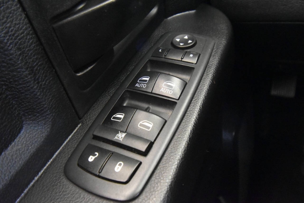 2018 RAM 1500 Express, Silver, Mileage: 103,350 - photo 25