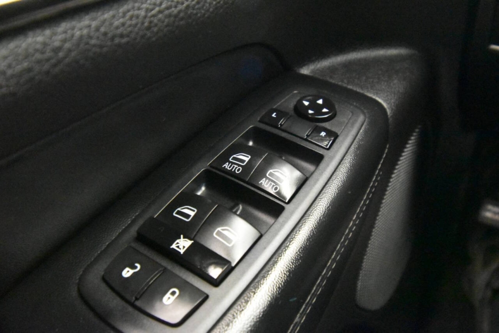 2019 Jeep Grand Cherokee Limited X, Red, Mileage: 109,574 - photo 30