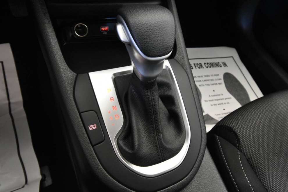2023 Kia Forte LXS, Black, Mileage: 30,367 - photo 13