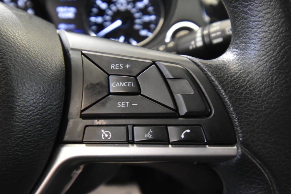 2018 Nissan Rogue SV, Red, Mileage: 64,579 - photo 22