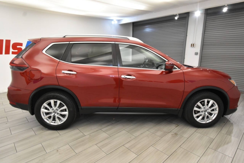 2018 Nissan Rogue SV, Red, Mileage: 64,579 - photo 5