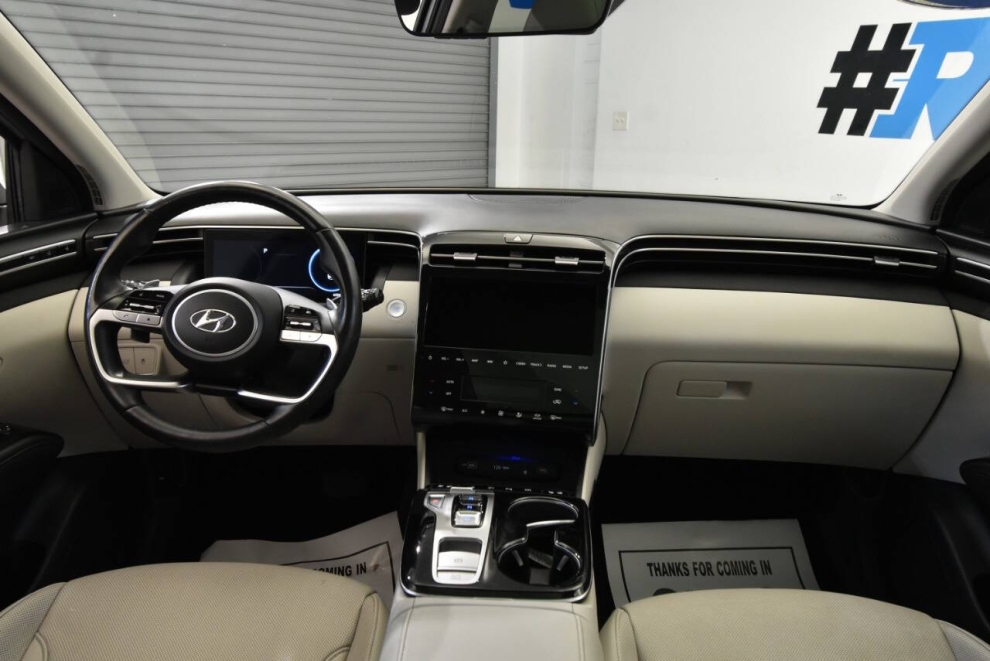 2023 Hyundai Tucson Limited AWD 4dr SUV, Silver, Mileage: 62,237 - photo 16