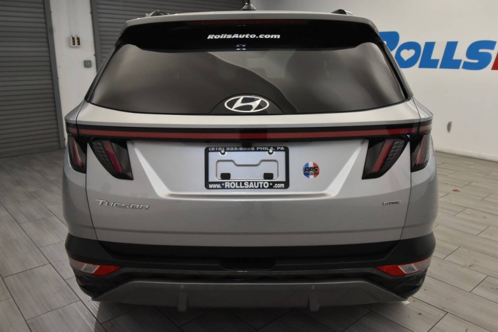 2023 Hyundai Tucson Limited AWD 4dr SUV, Silver, Mileage: 62,237 - photo 3