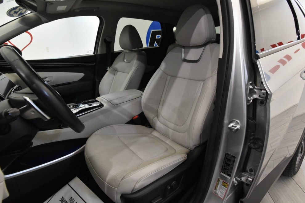 2023 Hyundai Tucson Limited AWD 4dr SUV, Silver, Mileage: 62,237 - photo 9