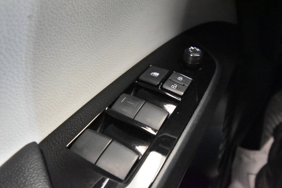 2022 Toyota Prius Nighshade, Black, Mileage: 54,618 - photo 24