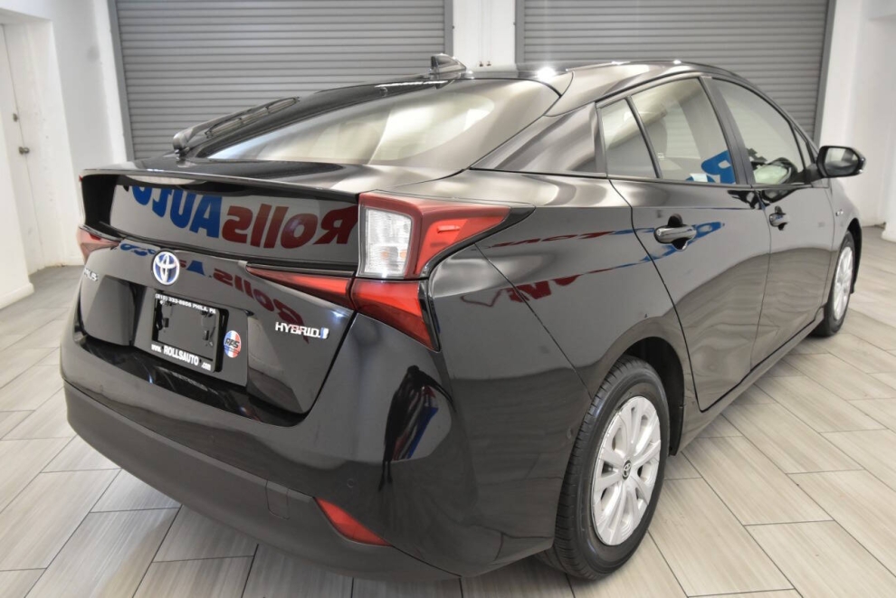 2022 Toyota Prius Nighshade, Black, Mileage: 54,618 - photo 4
