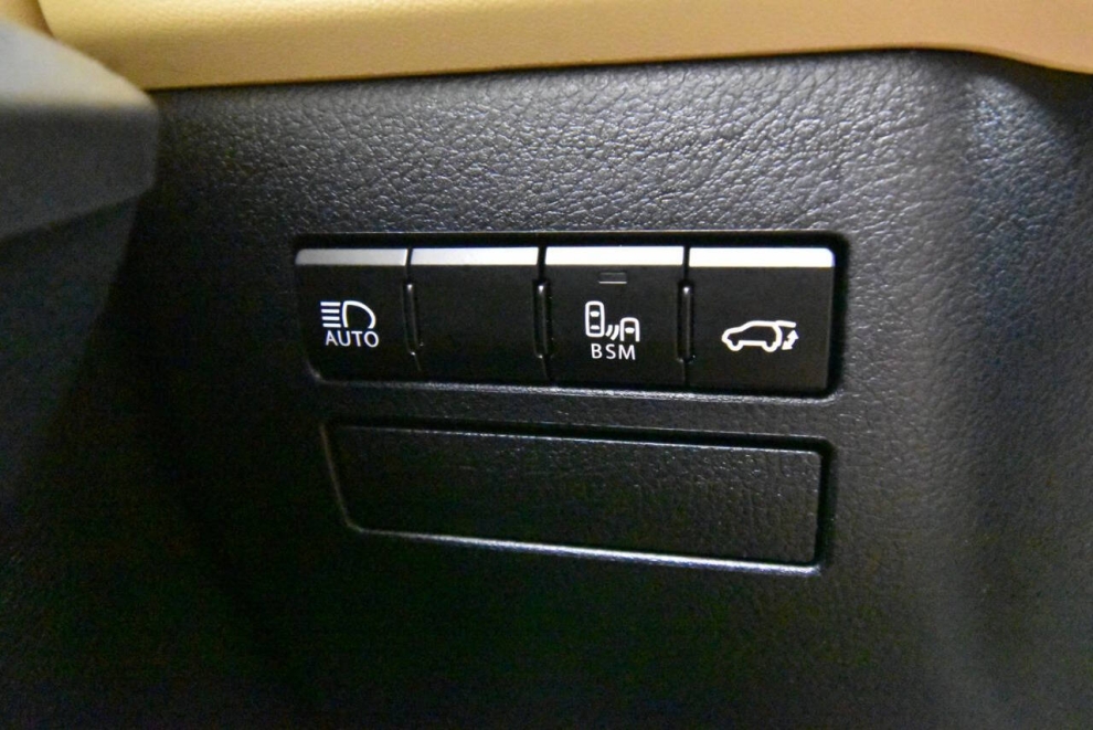 2019 Lexus NX 300 FWD 4D SUV, Gray, Mileage: 63,433 - photo 29