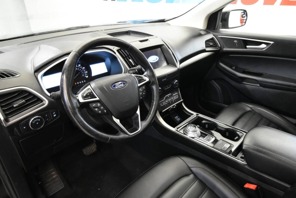 2020 Ford Edge SEL, Black, Mileage: 111,842 - photo 10