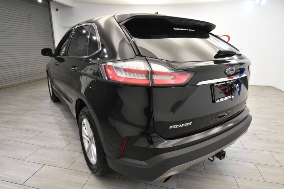2020 Ford Edge SEL, Black, Mileage: 111,842 - photo 2