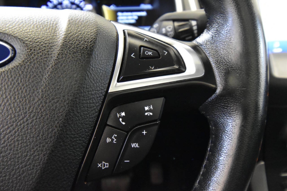 2020 Ford Edge SEL, Black, Mileage: 111,842 - photo 24