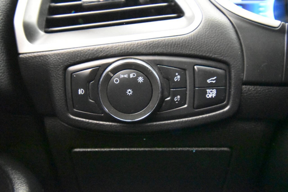 2020 Ford Edge SEL, Black, Mileage: 111,842 - photo 26