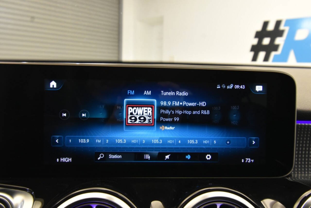 2021 Mercedes-Benz GLB GLB 250 4MATIC AWD 4dr SUV, Gray, Mileage: 26,250 - photo 20